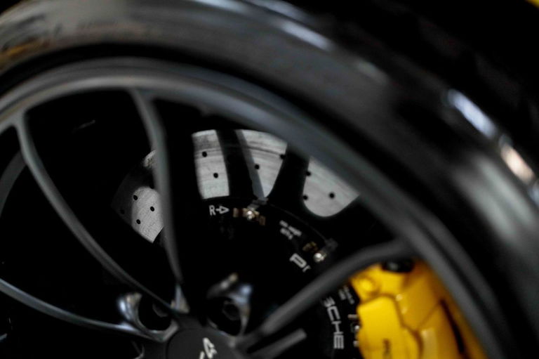 Porsche 981 Cayman GT4