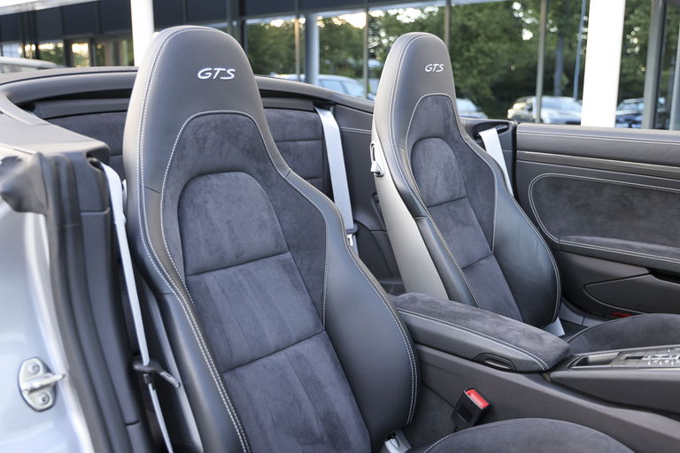 Porsche 991.2 Carrera GTS