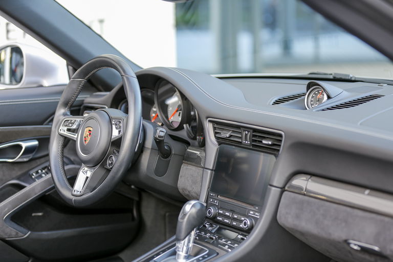 Porsche 991.2 Carrera GTS