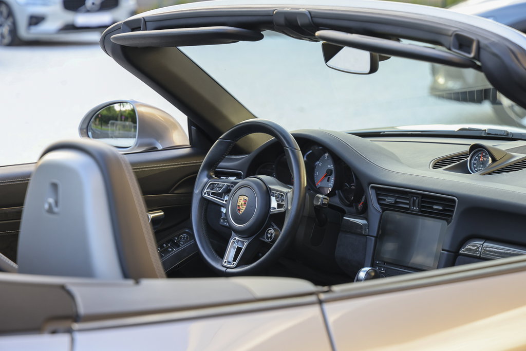 Porsche 991.2 Carrera GTS