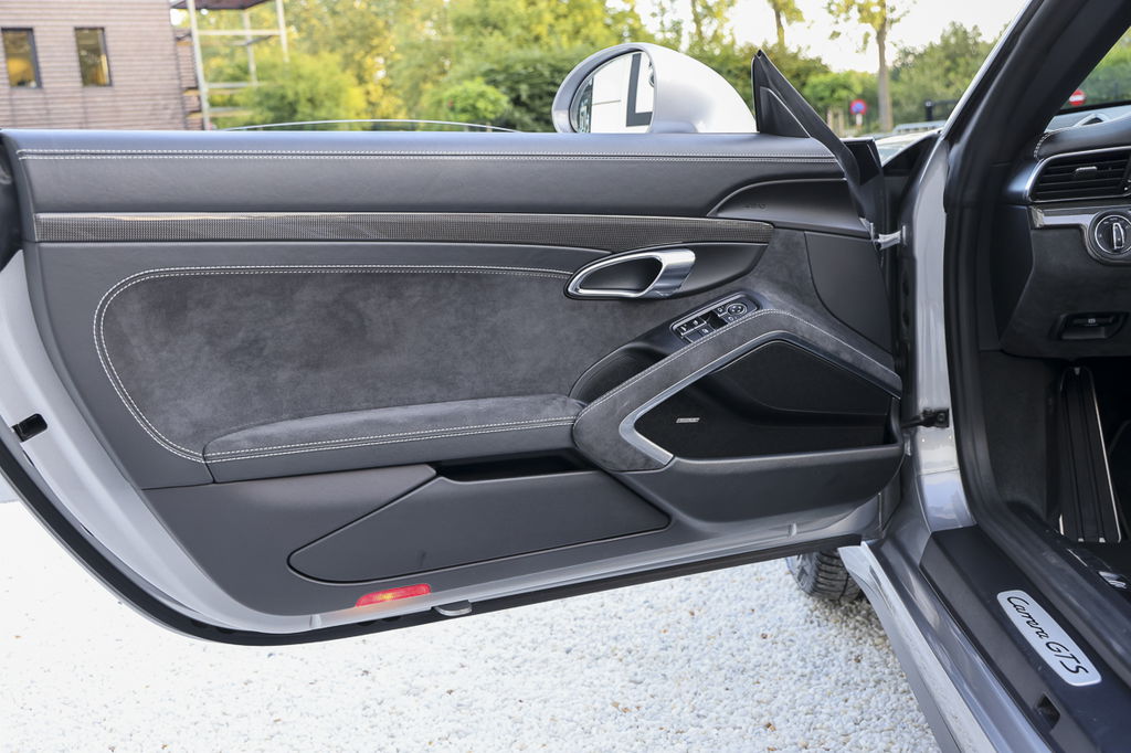 Porsche 991.2 Carrera GTS