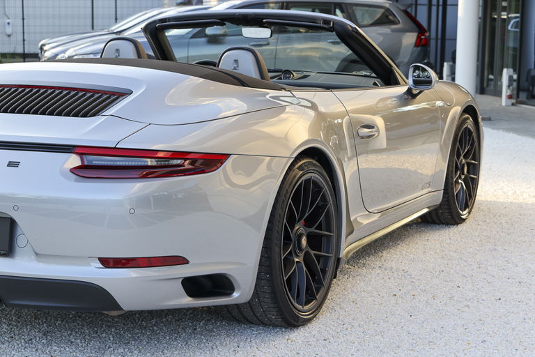 Porsche 991.2 Carrera GTS