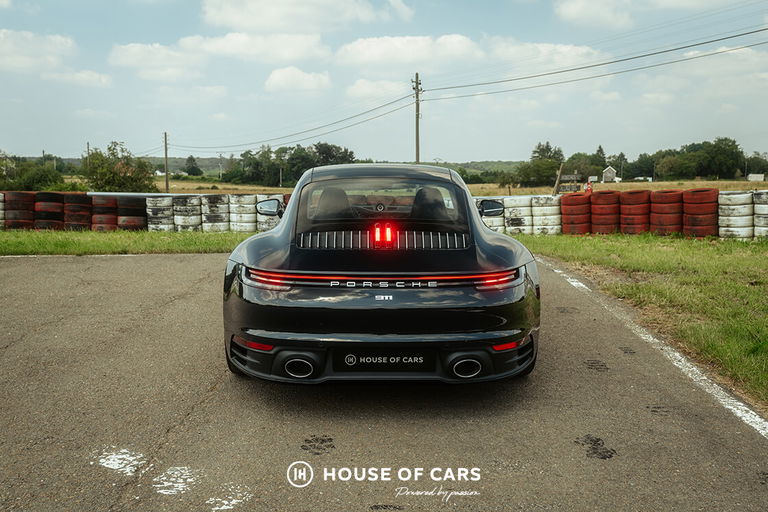 Porsche 992 Belgian Legend Edition