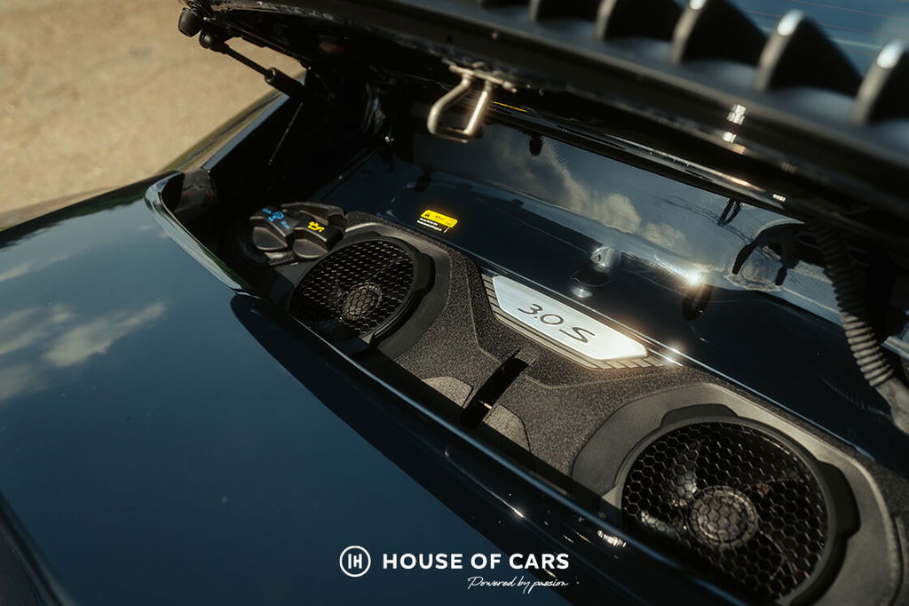 Porsche 992 Belgian Legend Edition