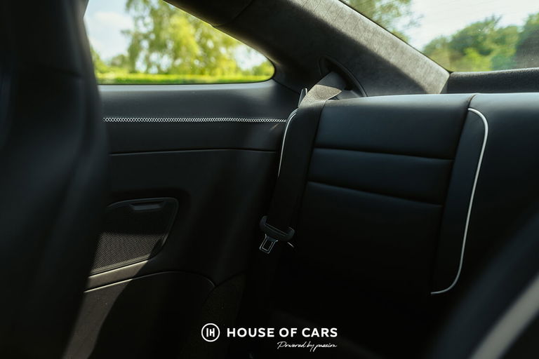 Porsche 992 Belgian Legend Edition