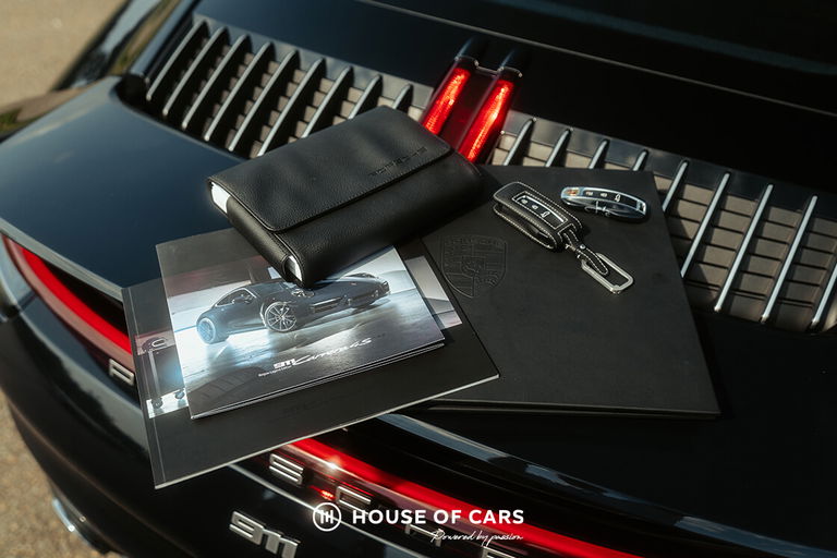 Porsche 992 Belgian Legend Edition