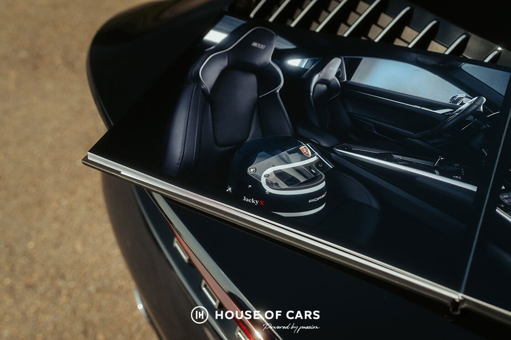 Porsche 992 Belgian Legend Edition