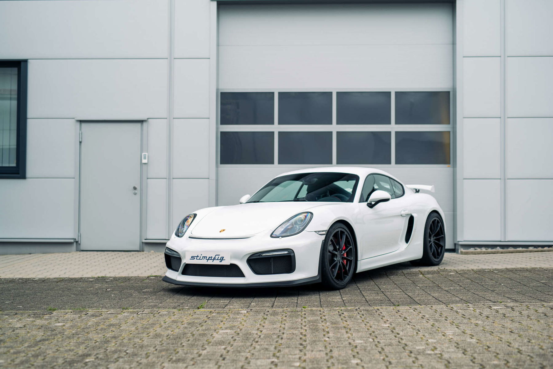 Porsche Cayman GT4