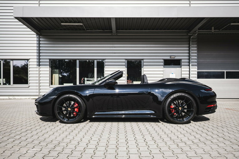 Porsche 992 Carrera 4S