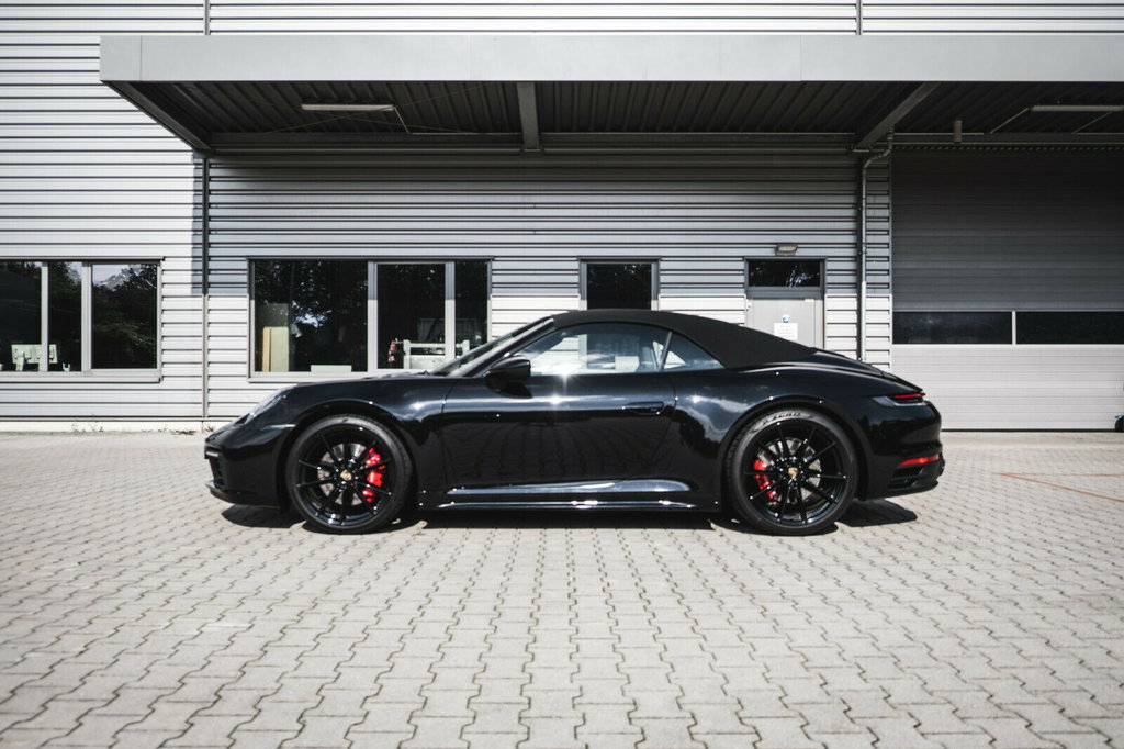 Porsche 992 Carrera 4S