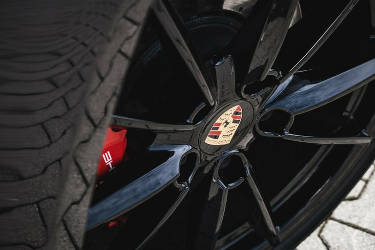 Porsche 992 Carrera 4S