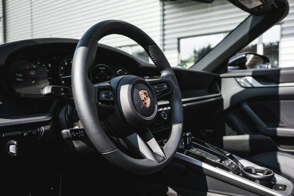 Porsche 992 Carrera 4S