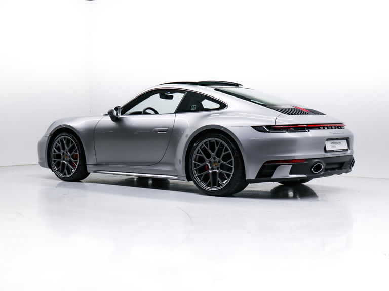 Porsche 992 Carrera 4S