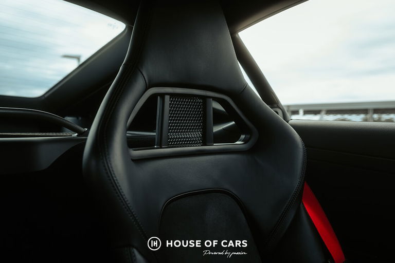 Porsche 987 Cayman R