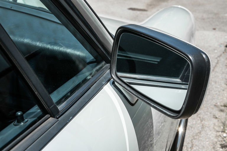 Porsche 911 Carrera 3.2 (US)