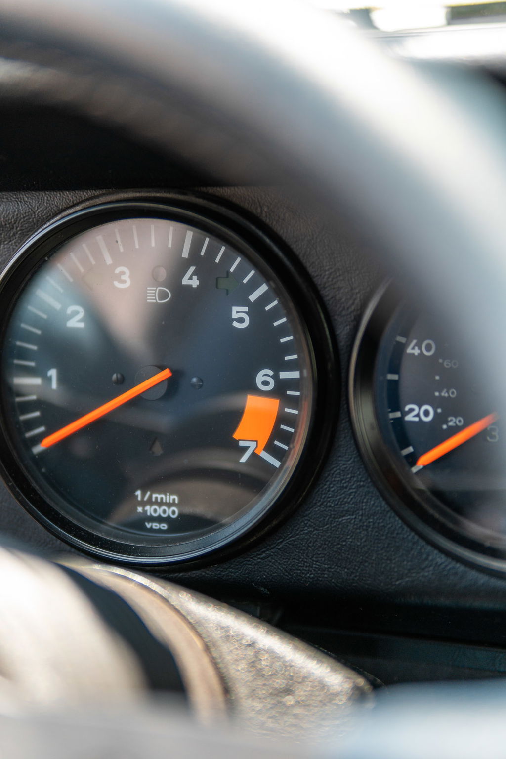 Porsche 911 Carrera 3.2 (US)