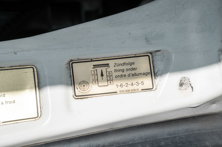 Porsche 911 Carrera 3.2 (US)