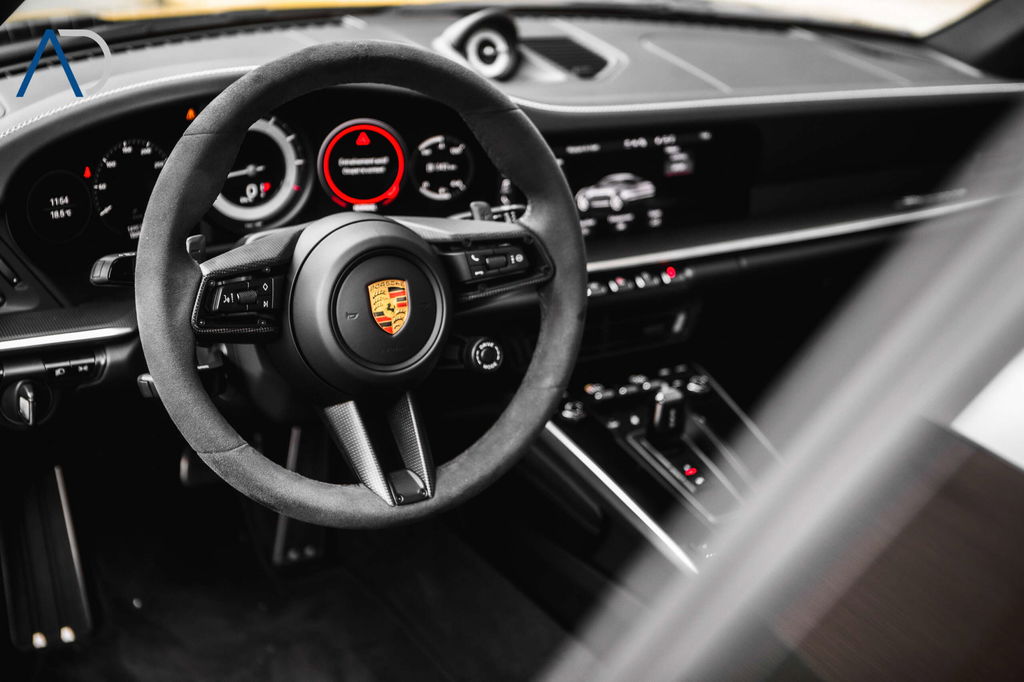 Porsche 992 Belgian Legend Edition