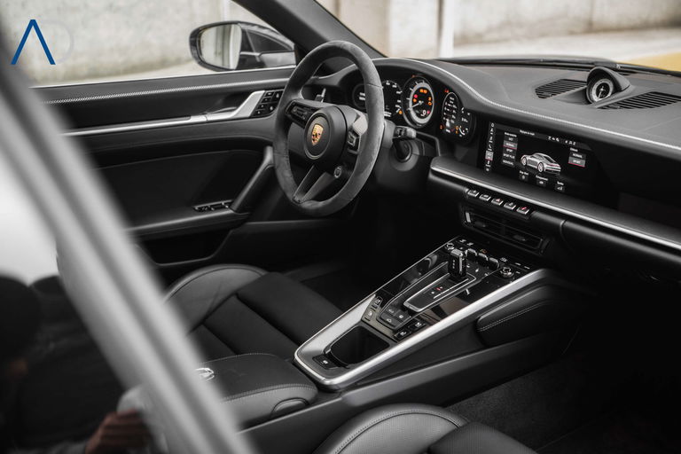 Porsche 992 Belgian Legend Edition