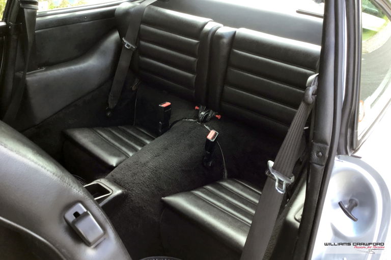 Porsche 964 Carrera 4