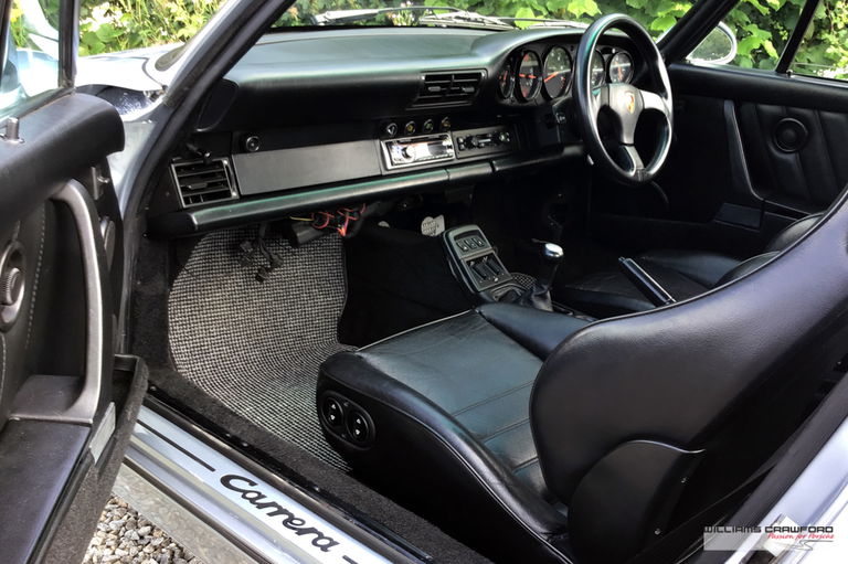 Porsche 964 Carrera 4