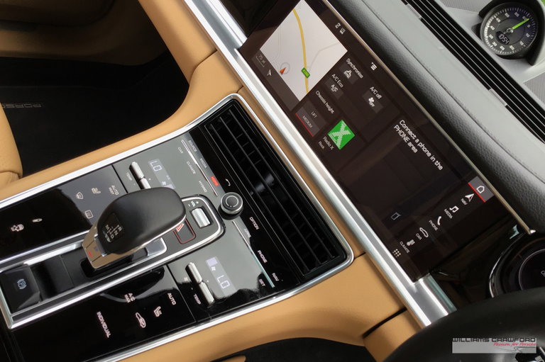 Porsche Panamera 4 E-Hybrid