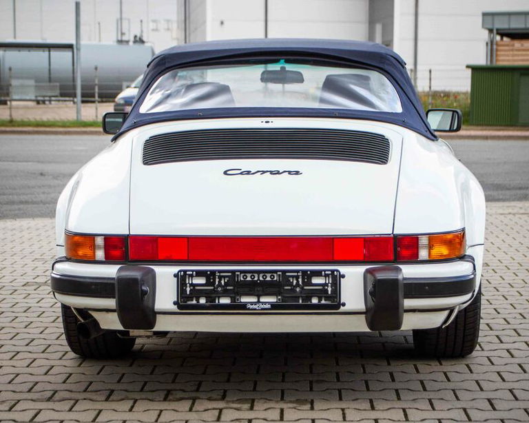 Porsche 911 Carrera 3.2