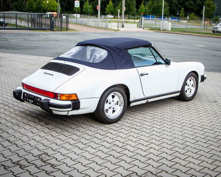 Porsche 911 Carrera 3.2