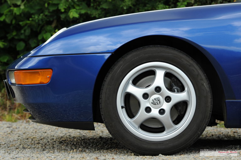 Porsche 968