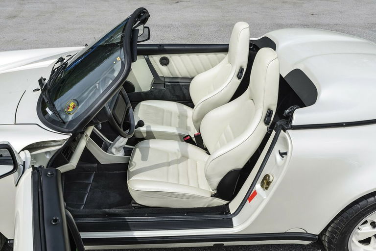 Porsche 911 Carrera 3.2 Speedster