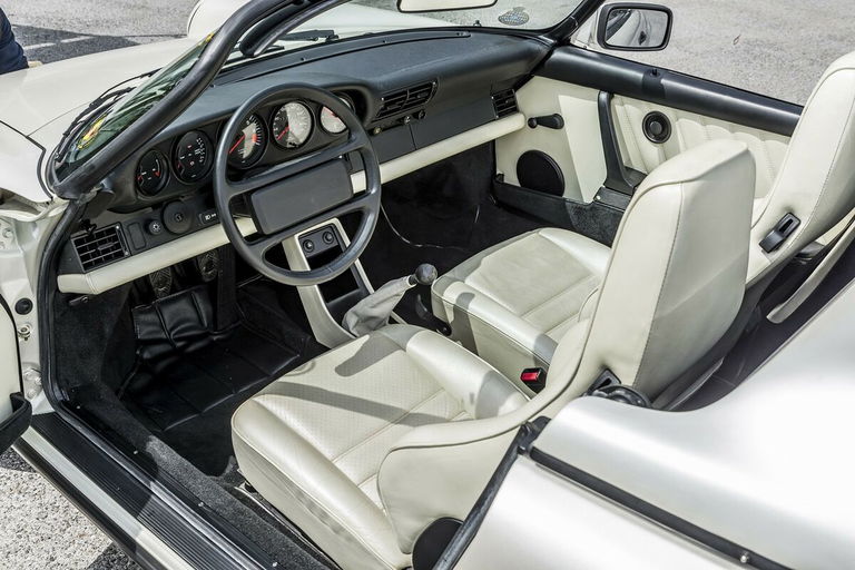 Porsche 911 Carrera 3.2 Speedster