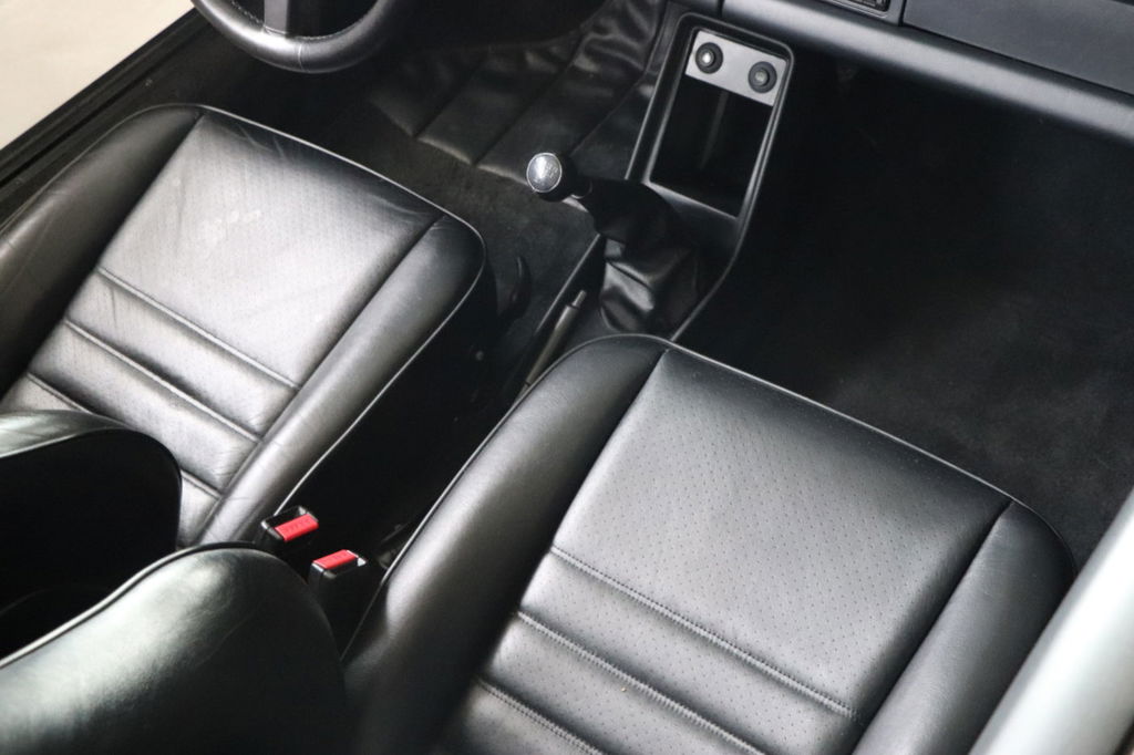 Porsche 911 Carrera 3.2 Speedster