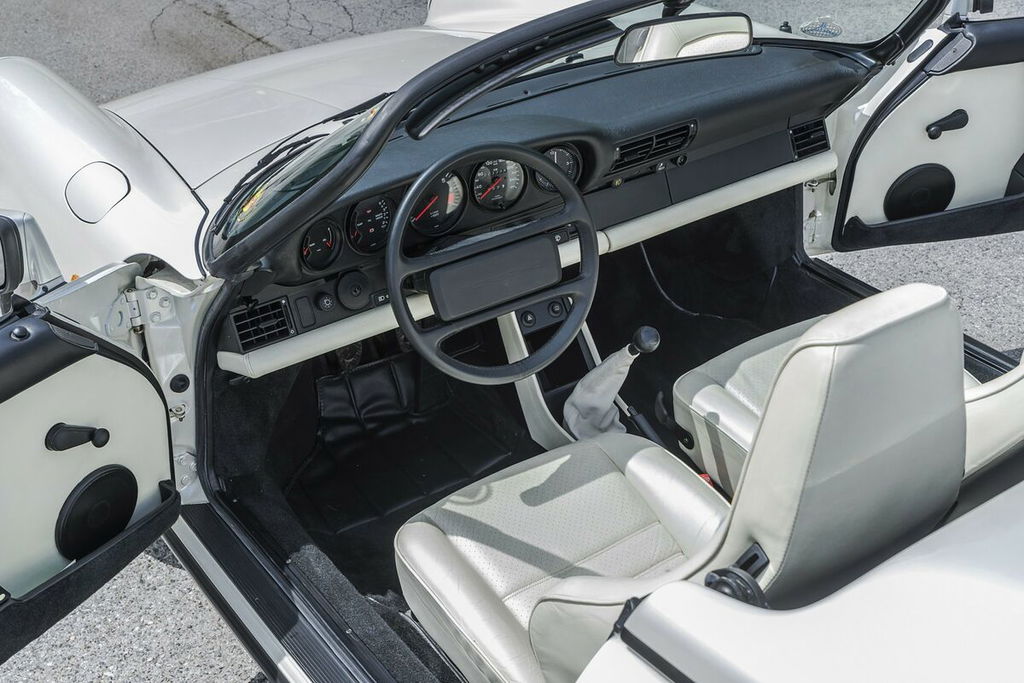 Porsche 911 Carrera 3.2 Speedster