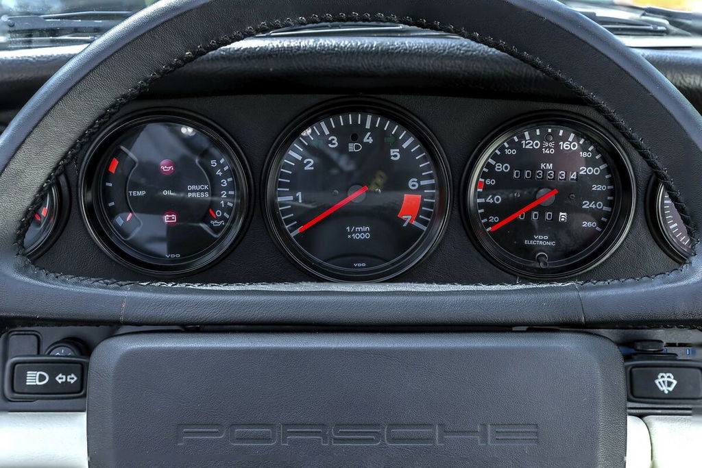 Porsche 911 Carrera 3.2 Speedster
