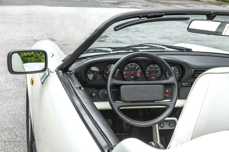 Porsche 911 Carrera 3.2 Speedster