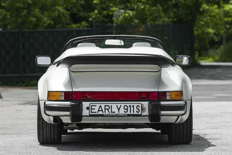 Porsche 911 Carrera 3.2 Speedster