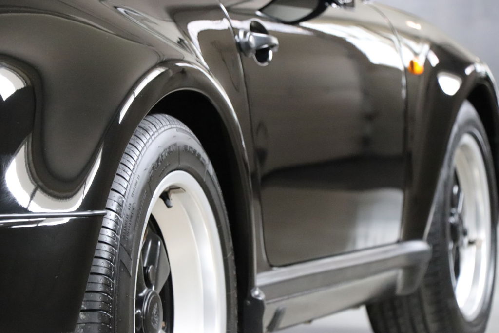 Porsche 911 Carrera 3.2 Speedster