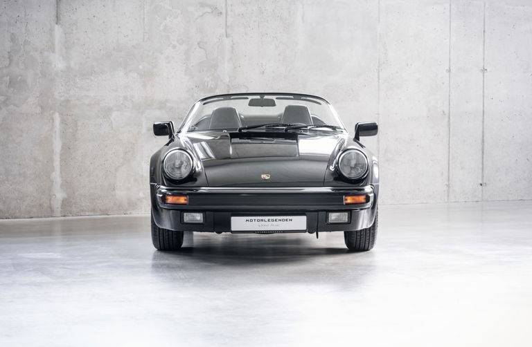 Porsche 911 Carrera 3.2 Speedster
