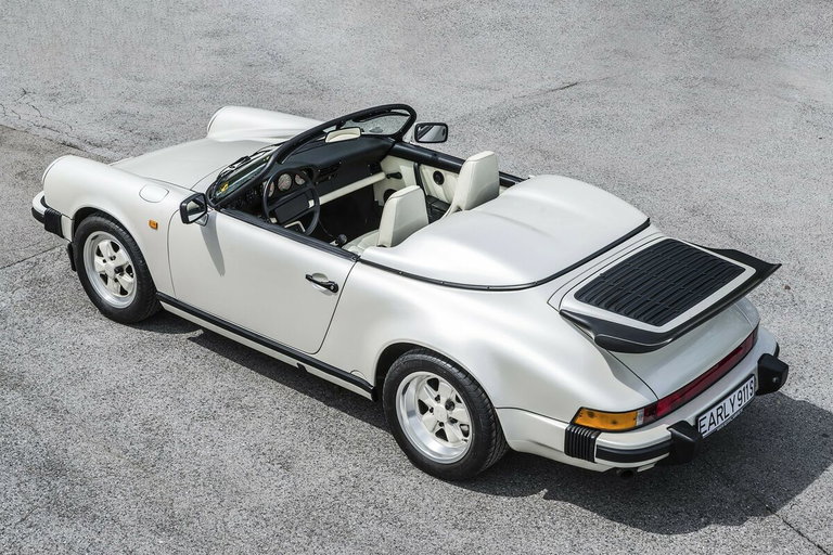 Porsche 911 Carrera 3.2 Speedster