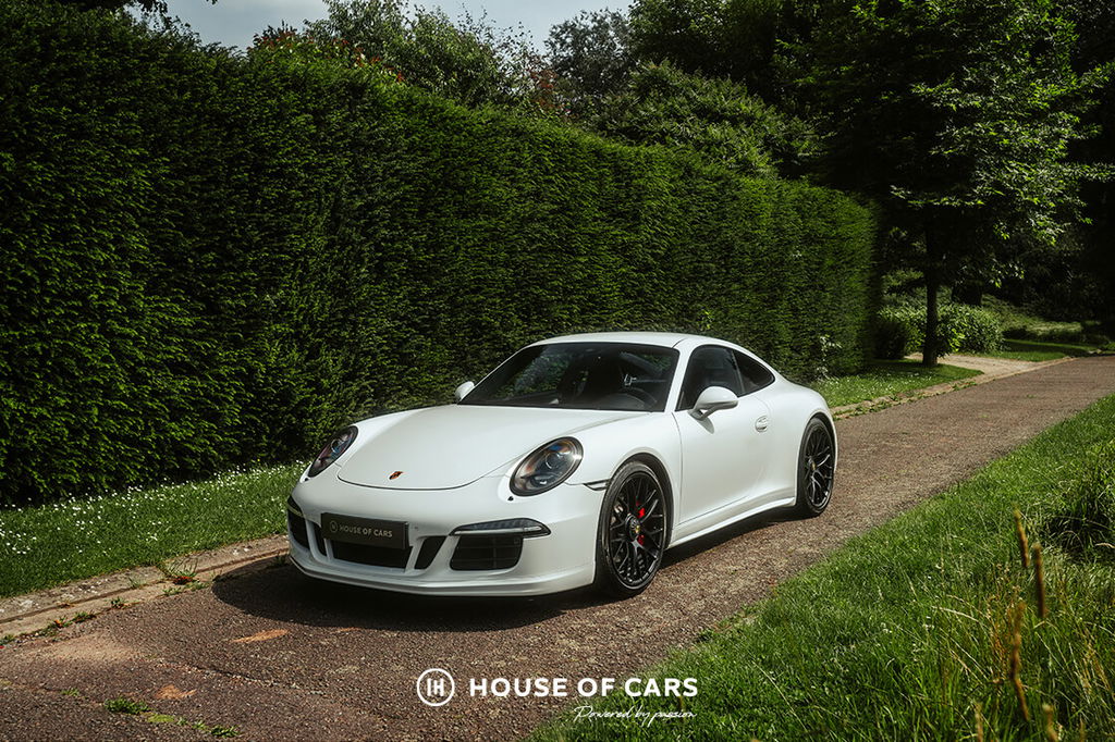 Porsche 991 Carrera GTS