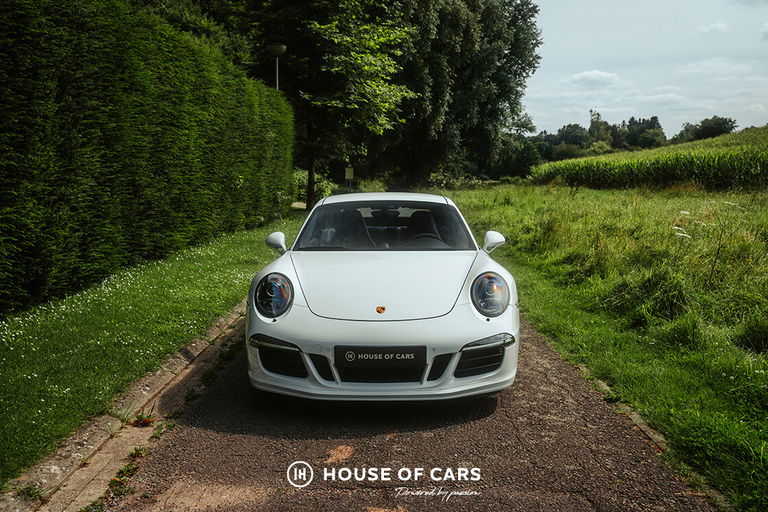 Porsche 991 Carrera GTS