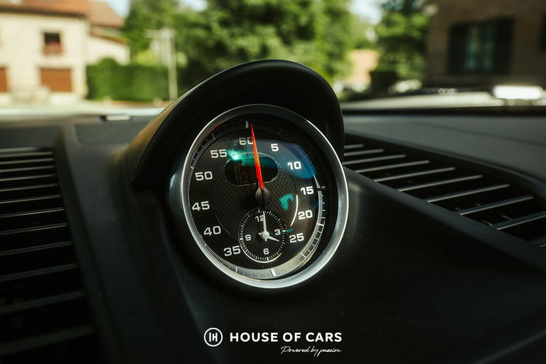 Porsche 991 Carrera GTS