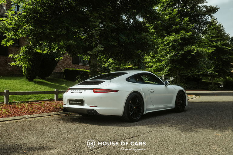 Porsche 991 Carrera GTS