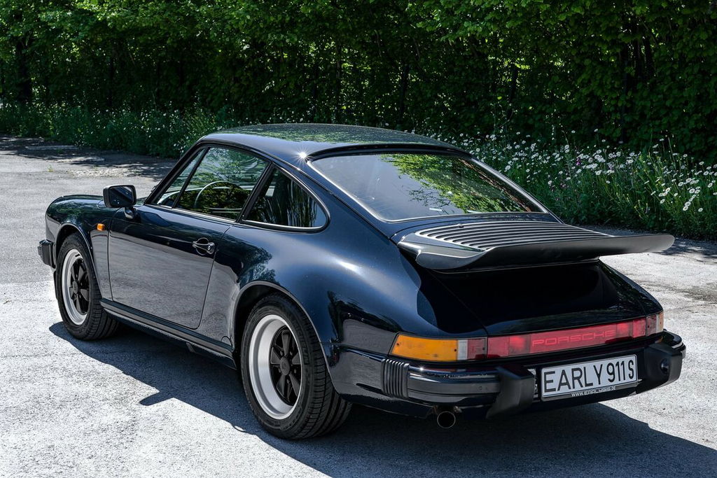 Porsche 911 Carrera 3.2 Clubsport