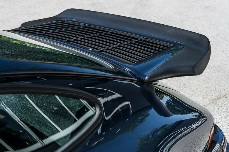 Porsche 911 Carrera 3.2 Clubsport