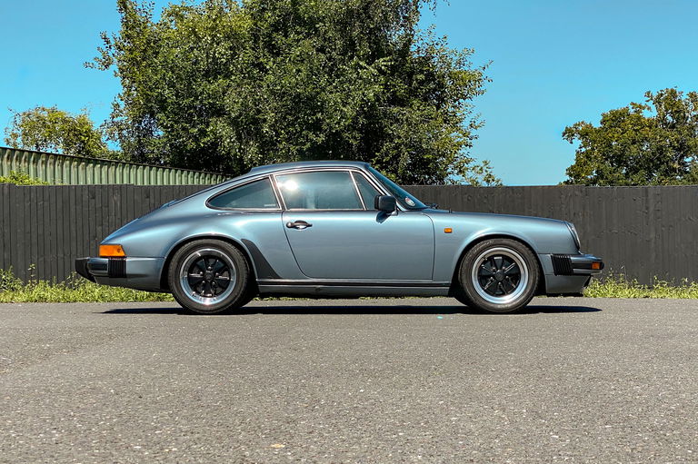 Porsche 911 Carrera 3.2