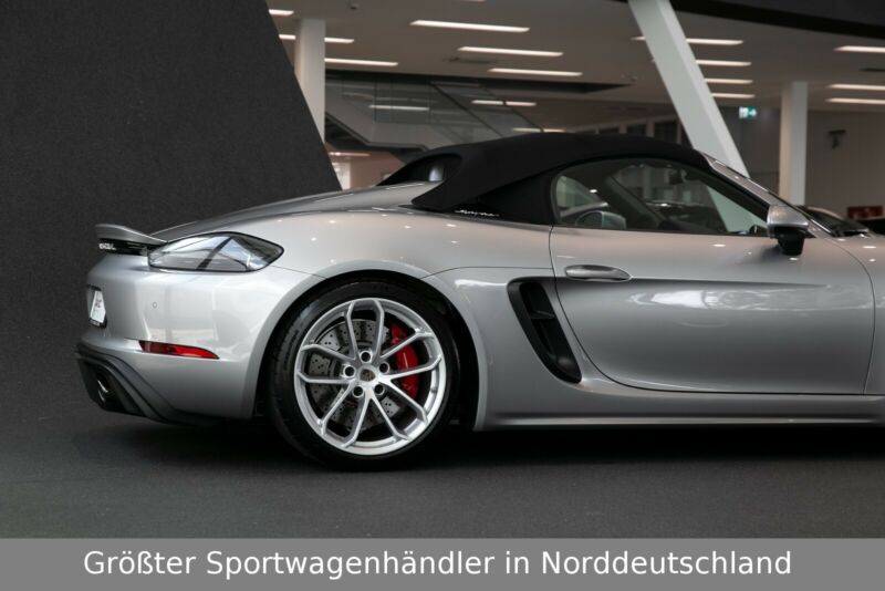 Porsche 718 Spyder