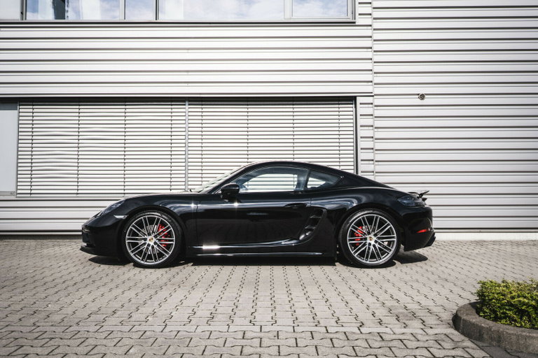 Porsche 718 Cayman GTS