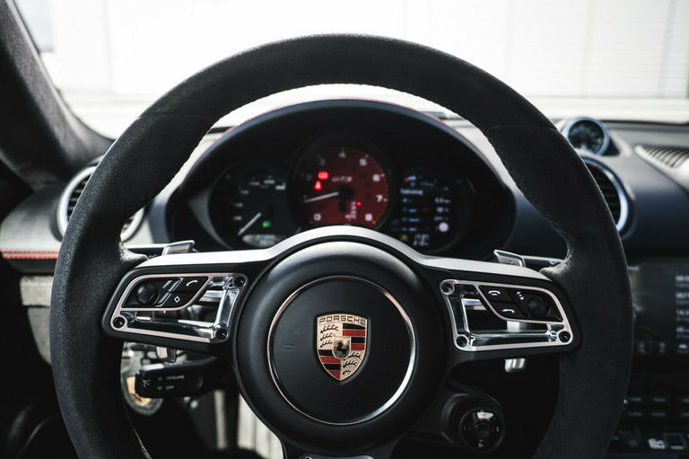 Porsche 718 Cayman GTS