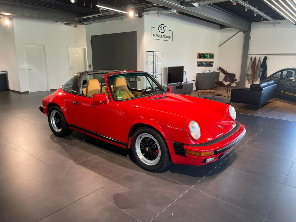 Porsche 911 Carrera 3.2
